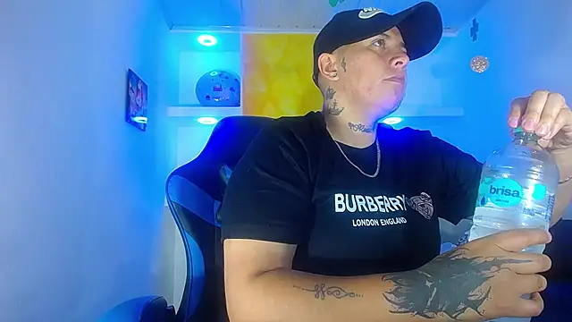 Yessi rousse online show from 03.21.25