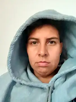 Yessi rousse online show from 04.04.26