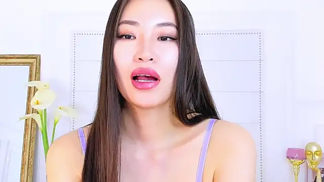 NaomiYuu online show from 03.02.25