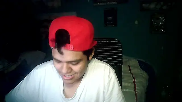 Snapshot of Valesh20 chatting on 09.24.25 Valesh20 online show from 09.24.25