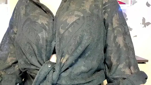 Snapshot of feliziaDesire chatting on 01.20.25 feliziaDesire online show from 01.20.25