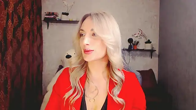 MillaXQueen online show from 02.17.25