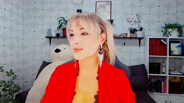 MillaXQueen online show from 09.26.25