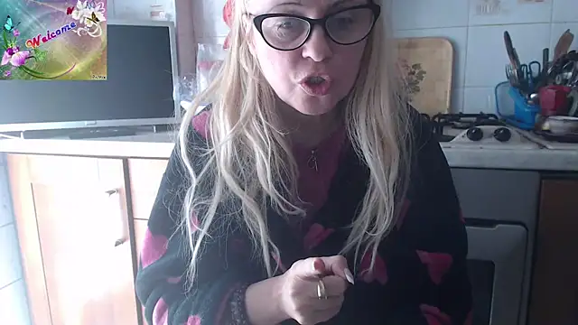 martachatte online show from 10.04.25