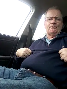 stiffandlubedxh online show from 12.06.24