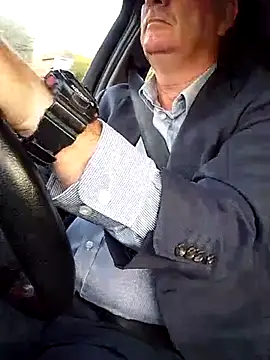 Snapshot of stiffandlubed@xh chatting on 02.10.26 stiffandlubedxh online show from 02.10.26