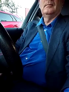 Snapshot of stiffandlubed@xh chatting on 02.11.26 stiffandlubedxh online show from 02.11.26