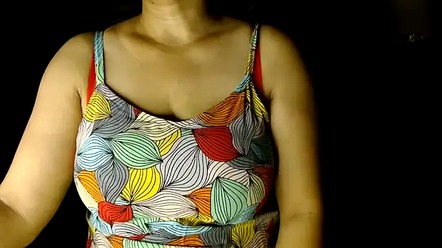 janifer001 online show from 04.22.26