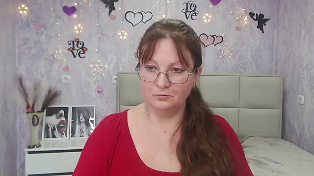 VanessaHotts online show from 03.10.25