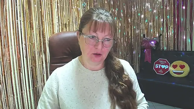 VanessaHotts online show from 10.06.25