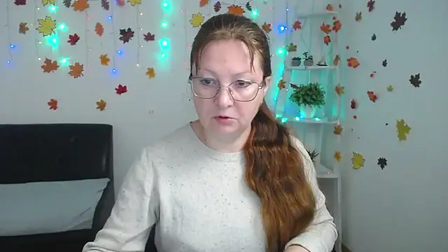 VanessaHotts online show from 11.29.25