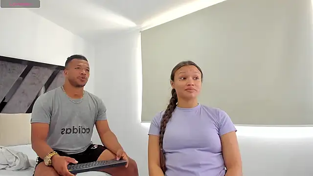 AnnieAndStefan online show from 12.27.24