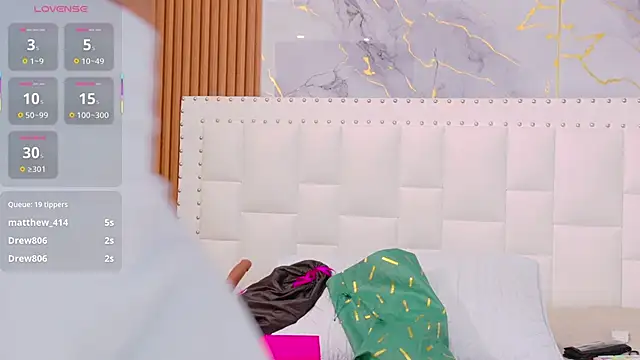 Snapshot of naughty_ebonyy chatting on 01.15.26 naughty ebonyy online show from 01.15.26