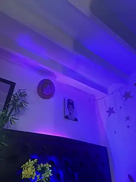 lonely shewolf online show from 02.26.26