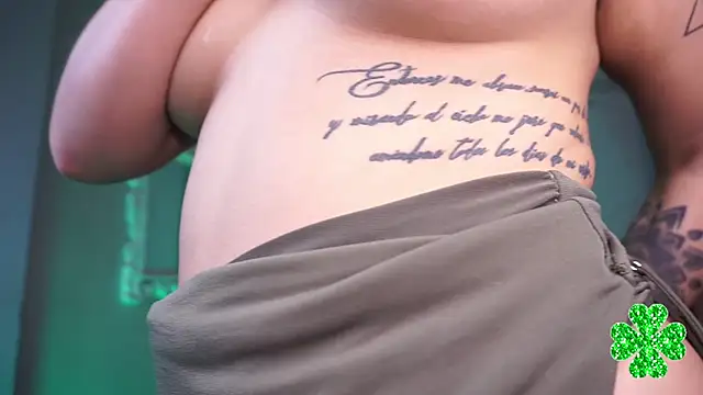 Snapshot of maggietime chatting on 03.17.25 maggietime online show from 03.17.25