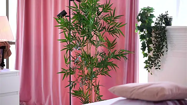 ArtTeasee online show from 01.09.25