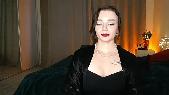 Shadow Passion online show from 12.19.24