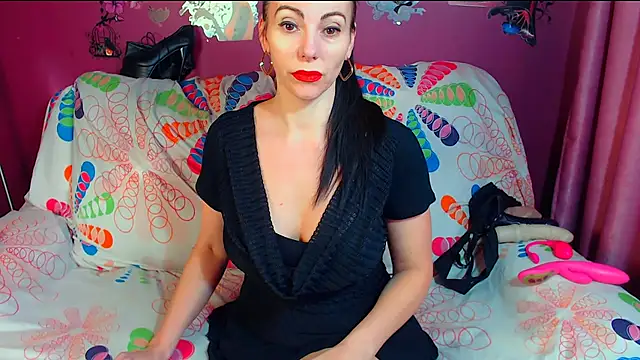 Snapshot of milflovelyxxx chatting on 02.10.26 milflovelyxxx online show from 02.10.26