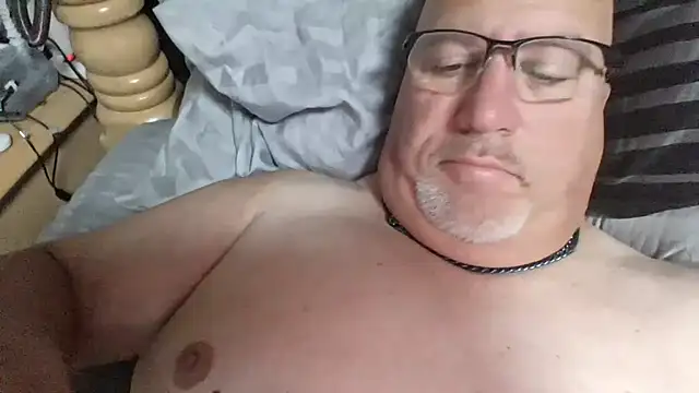 Bigbear0563 online show from 10.14.25