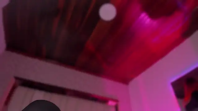 Snapshot of Emmily_Savage chatting on 11.22.25 Emmily Savage online show from 11.22.25