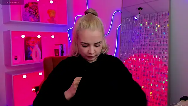StephanieSweety online show from 05.30.26