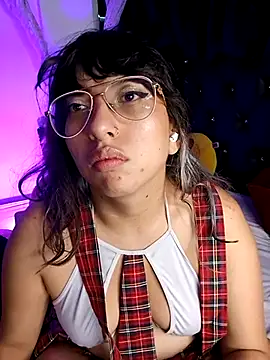 Snapshot of Piafisher1 chatting on 03.15.25 Piafisher1 online show from 03.15.25