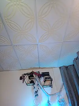 Snapshot of Piafisher1 chatting on 10.01.25 Piafisher1 online show from 10.01.25