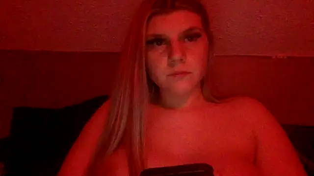 Snapshot of candycane57 chatting on 12.04.25 candycane57 online show from 12.04.25