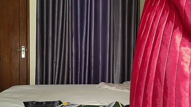 queen heather online show from 10.14.25