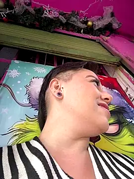 TamySweetness online show from 12.21.25