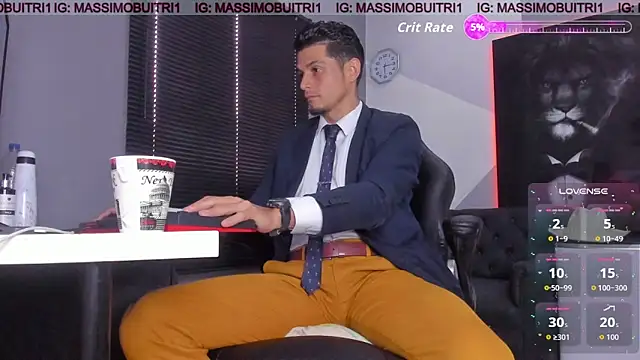 Snapshot of massimo_g chatting on 10.16.25 massimo g online show from 10.16.25