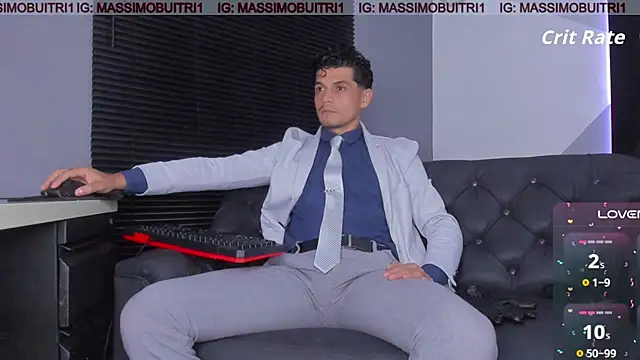 Snapshot of massimo_g chatting on 11.16.25 massimo g online show from 11.16.25