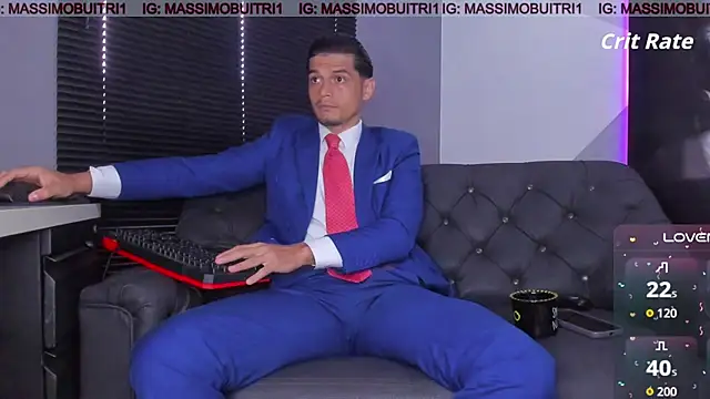 Snapshot of massimo_g chatting on 11.20.25 massimo g online show from 11.20.25