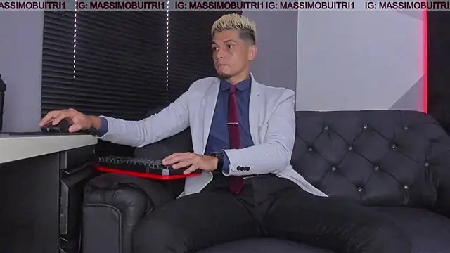 Snapshot of massimo_g chatting on 01.13.26 massimo g online show from 01.13.26