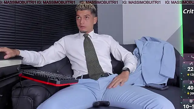 Snapshot of massimo_g chatting on 02.01.26 massimo g online show from 02.01.26