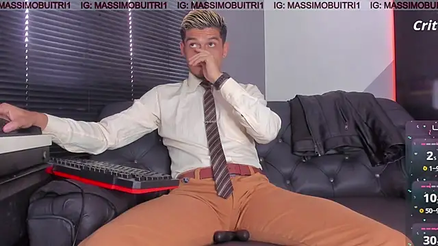 Snapshot of massimo_g chatting on 02.06.26 massimo g online show from 02.06.26