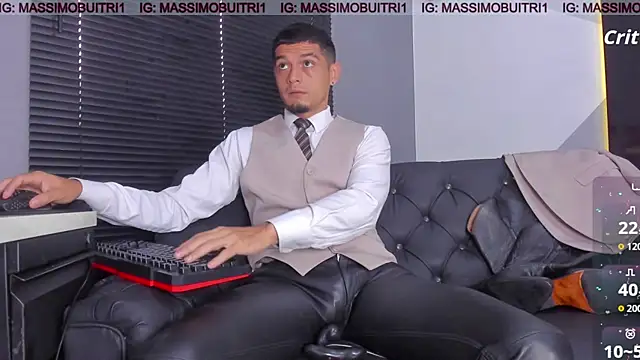 Snapshot of massimo_g chatting on 02.25.26 massimo g online show from 02.25.26