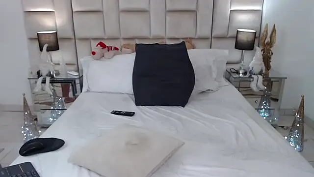 Snapshot of JesicaTaylorxx chatting on 12.12.24 JesicaTaylorxx online show from 12.12.24