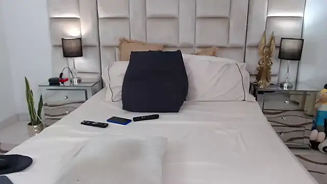 Snapshot of JesicaTaylorxx chatting on 03.11.25 JesicaTaylorxx online show from 03.11.25