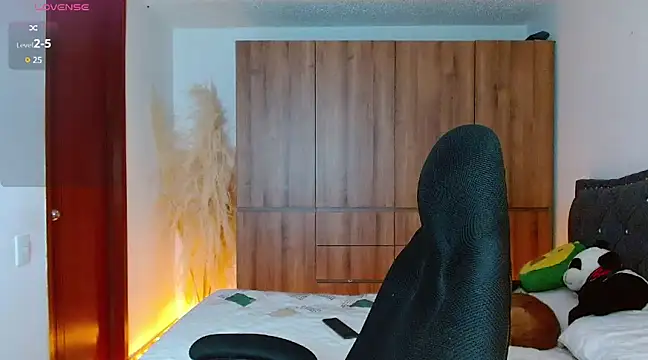 mathew vidal1 online show from 12.05.24