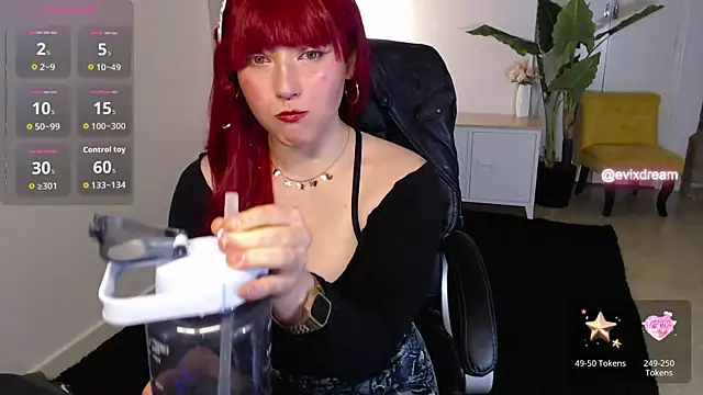Crystal-dreamt online show from 05.17.26
