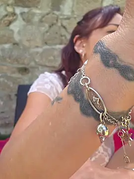 Snapshot of JuneLaFrenchie chatting on 06.01.26 JuneLaFrenchie online show from 06.01.26