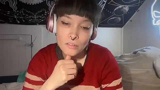 Snapshot of FRRANNKIE chatting on 01.16.25 FRRANNKIE online show from 01.16.25