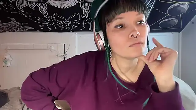 Snapshot of FRRANNKIE chatting on 01.21.25 FRRANNKIE online show from 01.21.25