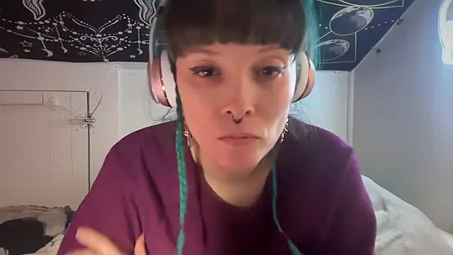 Snapshot of FRRANNKIE chatting on 01.22.25 FRRANNKIE online show from 01.22.25