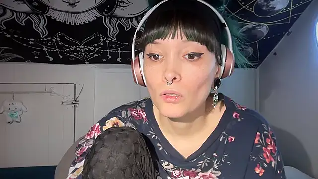 Snapshot of FRRANNKIE chatting on 01.26.25 FRRANNKIE online show from 01.26.25