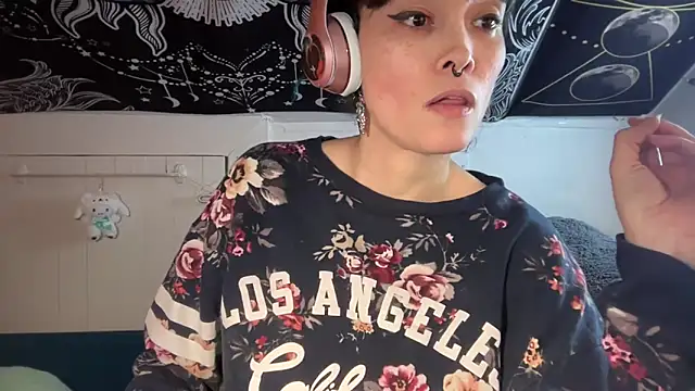 Snapshot of FRRANNKIE chatting on 01.26.25 FRRANNKIE online show from 01.26.25