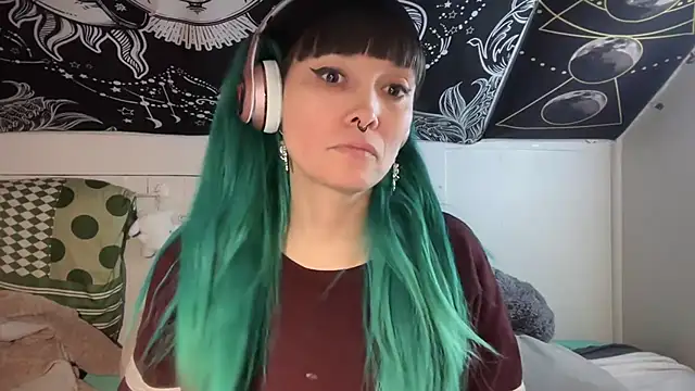 Snapshot of FRRANNKIE chatting on 02.22.25 FRRANNKIE online show from 02.22.25