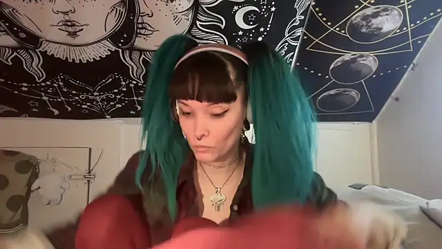 Snapshot of FRRANNKIE chatting on 02.27.25 FRRANNKIE online show from 02.27.25