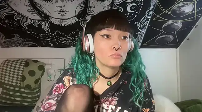 Snapshot of FRRANNKIE chatting on 03.05.25 FRRANNKIE online show from 03.05.25